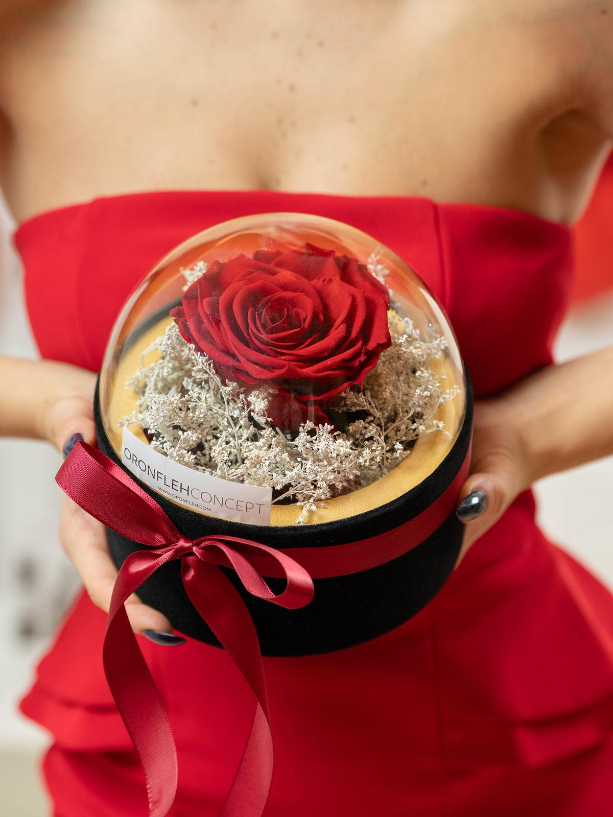 EYES 20 " Eternal Rose "