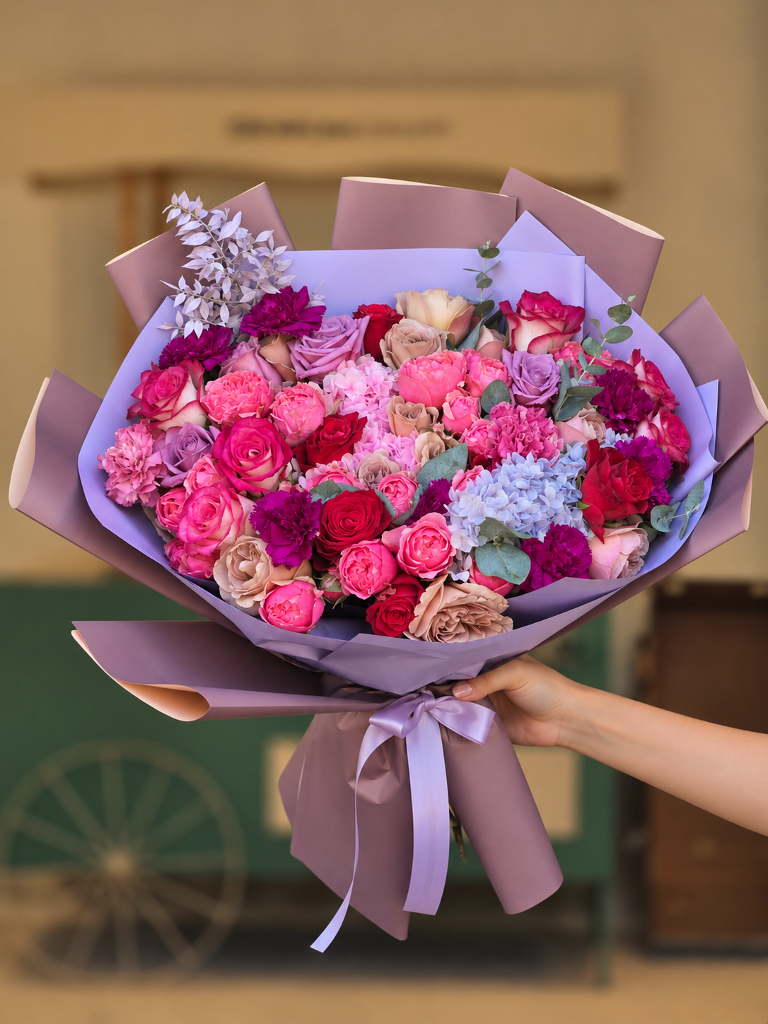 Amethyst Bloom – Luxury Mixed Flower Bouquet