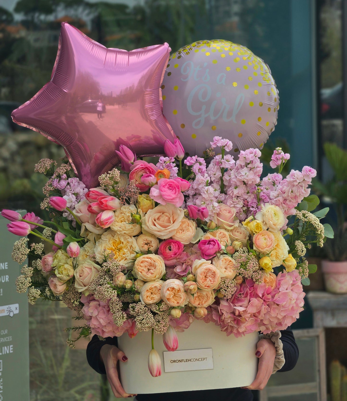 QUEEN OF PINK